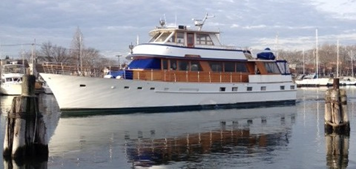 rent yacht new york